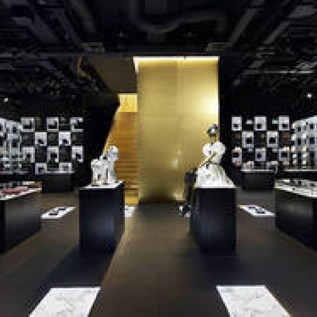 ドルチェ＆ガッバーナ 青山に新たな旗艦店オープン｜DOLCE&GABBANA ギャラリー