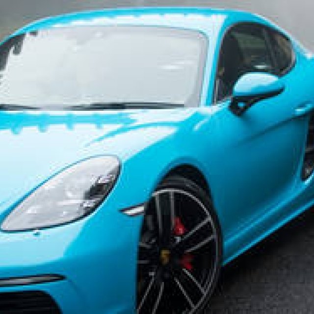 ポルシェ718ケイマンを巡る、ある夫婦のストーリー｜Porsche ギャラリー