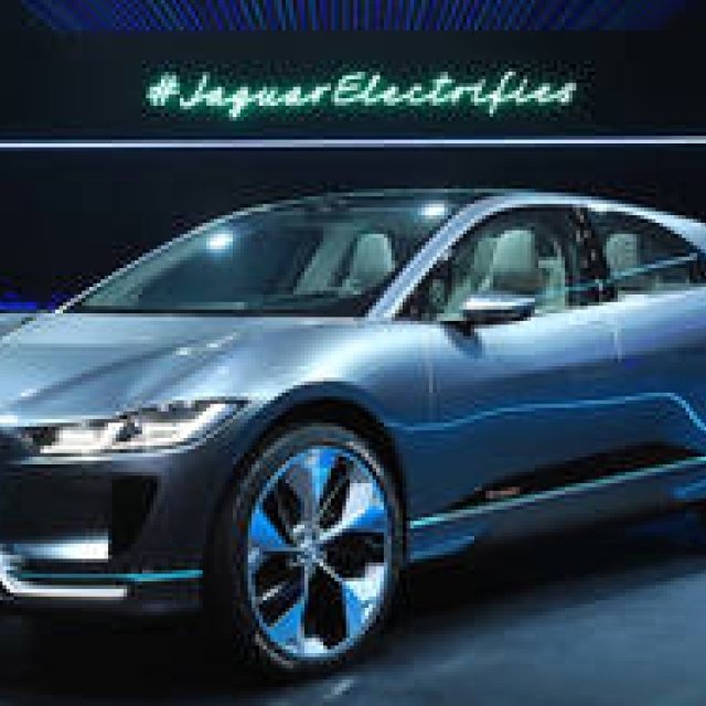ジャガーがLA自動車ショーで発表したピュアEV、I-ペースとは｜Jaguar ギャラリー