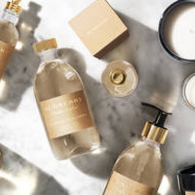 フランシス・クルジャンが手掛けるバーバリーホームコレクション｜BURBERRY ギャラリー