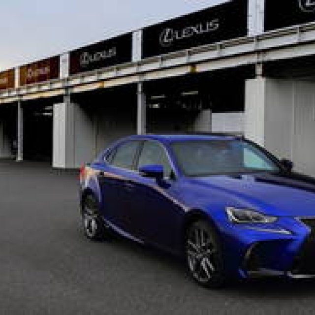 マイナーチェンジを受けた新型レクサス ISに試乗｜LEXUS ギャラリー