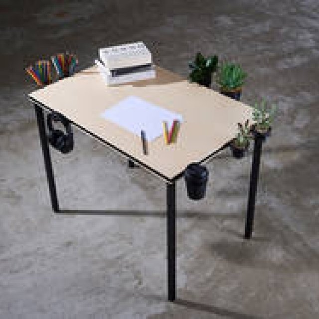 現代の仕事環境に対応。まったく新しい機能拡張型デスク「BASE」が登場｜NuAns ギャラリー