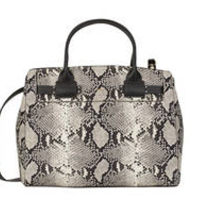 FURLA｜「旅」をテーマにしたフルラ2017春夏コレクション ギャラリー