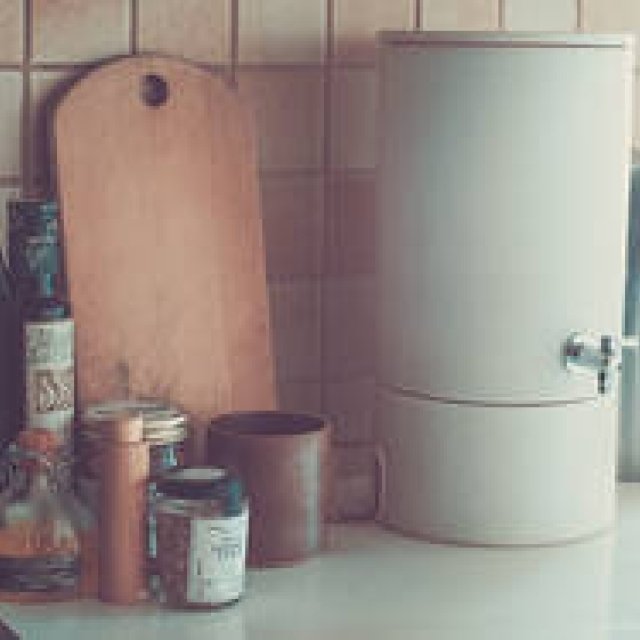 世界に誇る浄水技術と日本のクラフトマンシップの融合、信楽焼浄水器が限定発売｜Cleansui ギャラリー