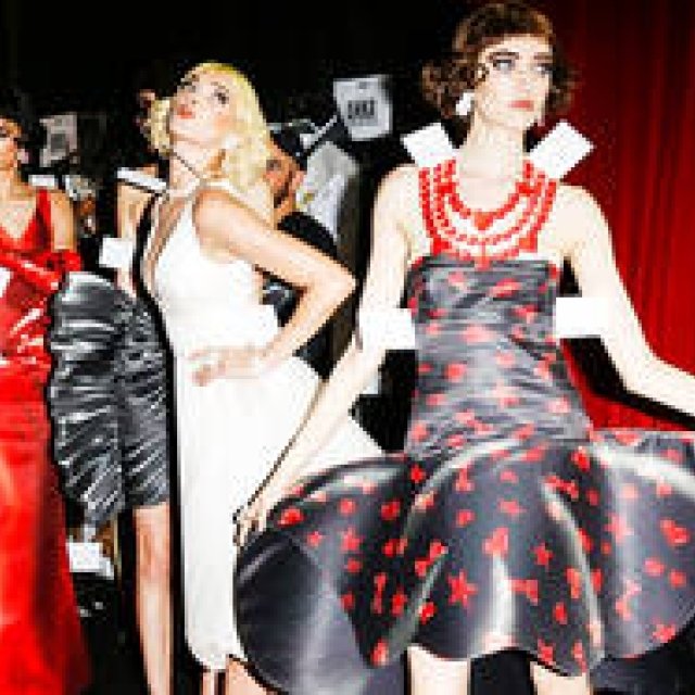 モスキーノ 2017年春夏ウィメンズコレクション｜MOSCHINO