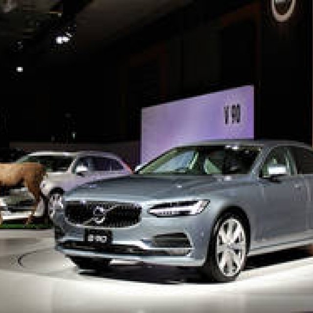 ボルボ、新フラッグシップ「S90」「V90」の発売開始｜Volvo ギャラリー