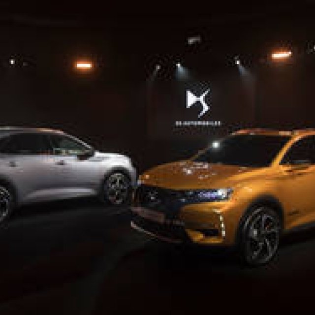DSの新フラッグシップモデル「DS7 クロスバック」がパリでお披露目｜DS ギャラリー