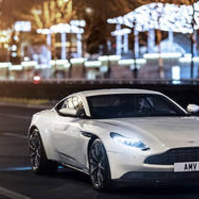 DB11にAMG製4.0リッターV8エンジンモデルを追加｜Aston Martin DB11 ギャラリー