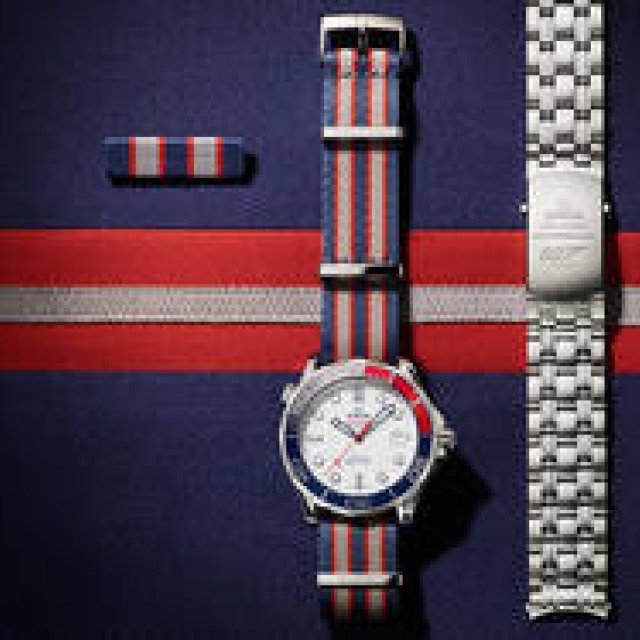 海軍中佐のジェームズ・ボンドをイメージした7007本の世界限定モデル｜OMEGA ギャラリー