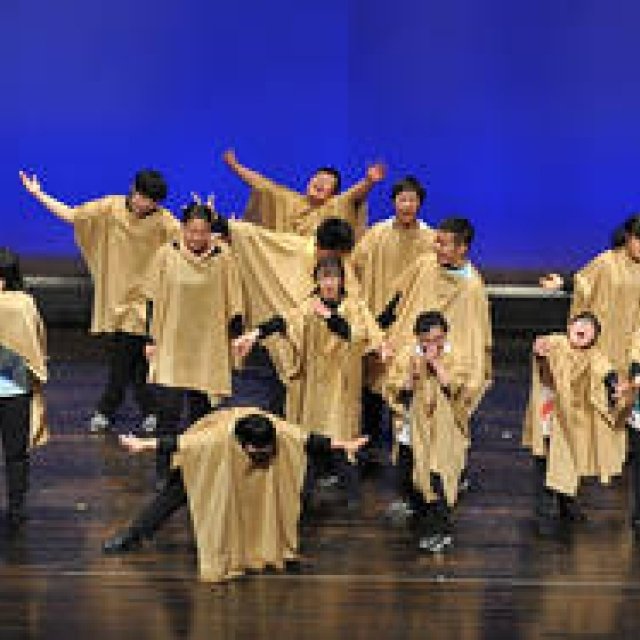 ダウン症や知的ハンディのある人たちによる演劇『21番目の素敵な出逢い』｜THEATER ギャラリー