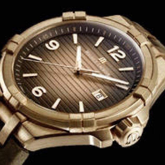 ブロンズケースの採用により、エイジングの愉しみを備えたレアモデル｜MAURICE LACROIX ギャラリー