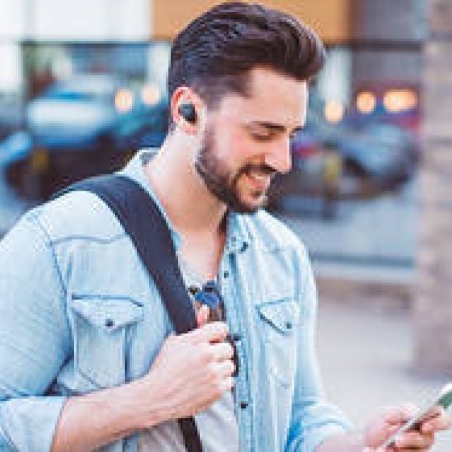 ストレスフリーな完全ワイヤレスイヤホン「JBL FREE」新登場｜JBL ギャラリー