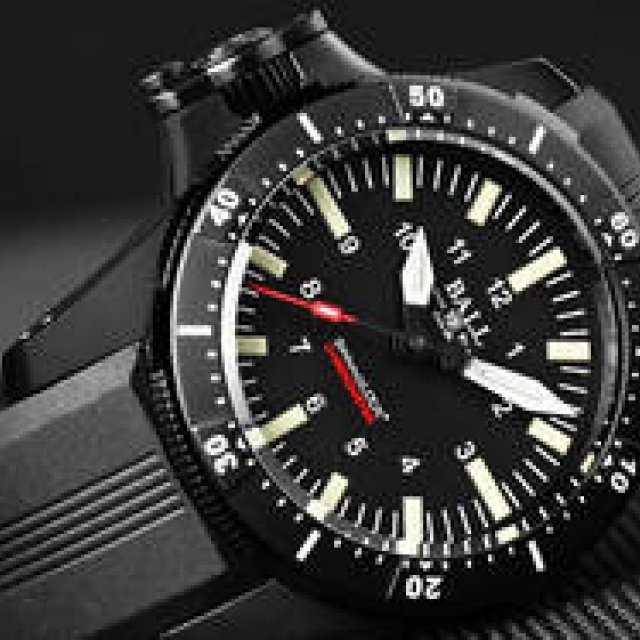 「エンジニアハイドロカーボン ブラック」の日本限定モデルをリリース｜BALL WATCH　ギャラリー