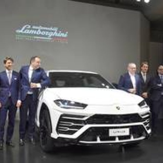 ランボルギーニのスーパーSUV「ウルス」を日本初公開｜Lamborghini ギャラリー