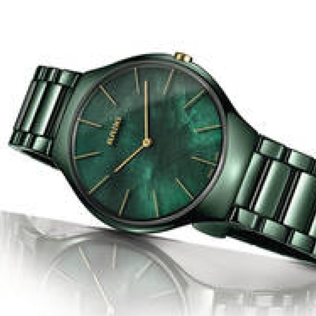 華やかな庭園からインスピレーションを得た新作「トゥルー シンライン」｜RADO　ギャラリー