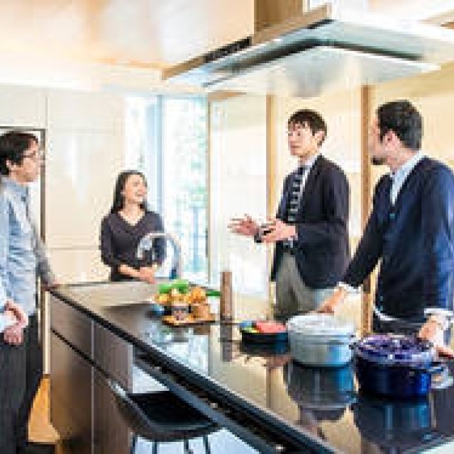 最先端の「いろりダイニング」が 古き良き豊かさを生む |  Panasonic ギャラリー