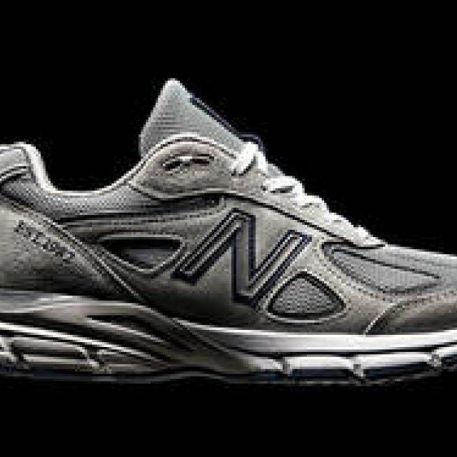 ニューバランス、リミテッドエディション「990v4“1982”」を“限定99足・US100ドル”で販売｜New Balance　ギャラリー