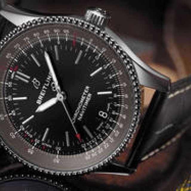 ユニセックスアイテムとして楽しむ！　やや小振りなノン・クロノ・ナビタイマー｜BREITLING ギャラリー