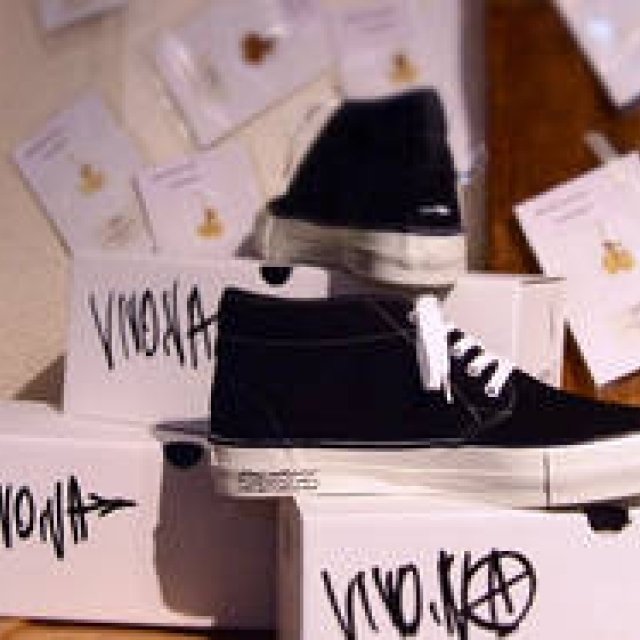 「MOGNO.6」のグラフィティが随所に光るスペシャルエディションモデル｜SOLS ギャラリー