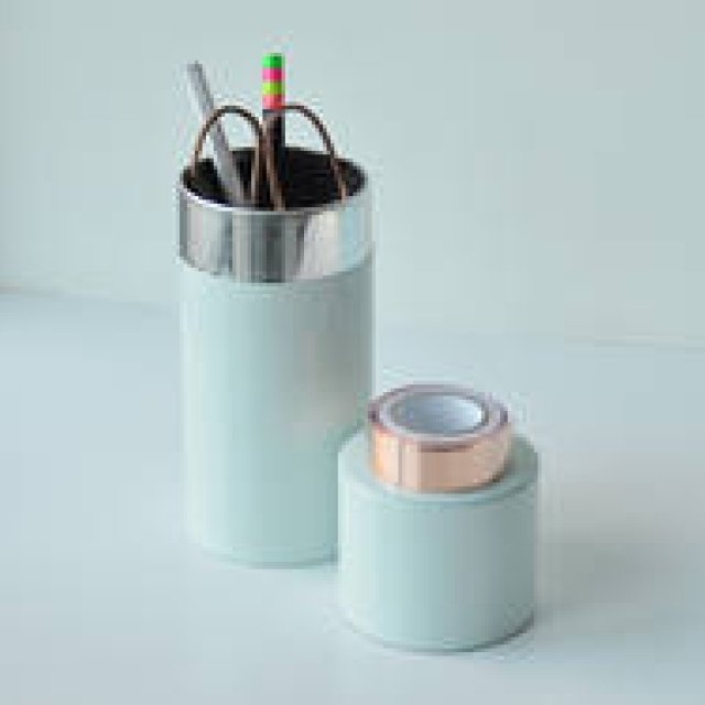 ブリキ製のオリジナルペンケースにブルー系の新色がリリース｜PAPIER LABO. ギャラリー