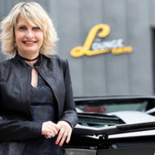 ランボルギーニ女性CMOにインタビュー｜Lamborghini ギャラリー