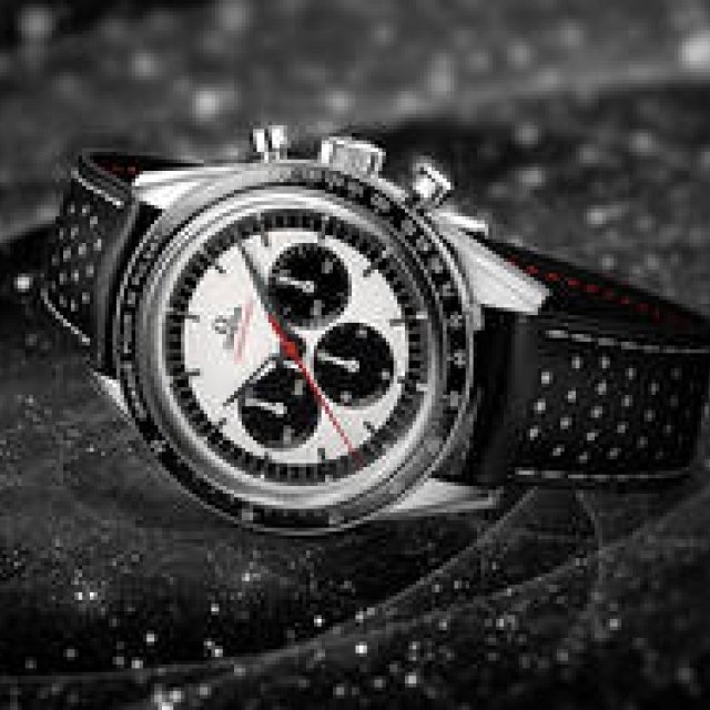 パルスメーターを搭載した世界限定2998本のSPEEDMASTER｜OMEGA　ギャラリー