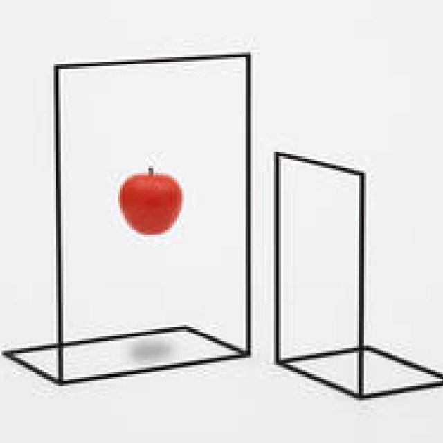 “空間を切り取るマーカー”の役割を果たす、自由度の高いフレーム｜DANESE ギャラリー