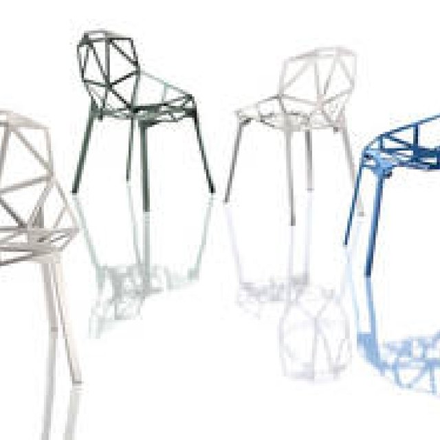 2017年のミラノサローネで発表された「CHAIR_ONE」のニューカラー｜MAGIS ギャラリー