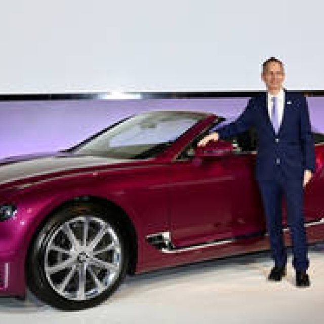 新型コンチネンタルGTコンバーチブルやベンテイガ限定車を披露｜Bentley ギャラリー
