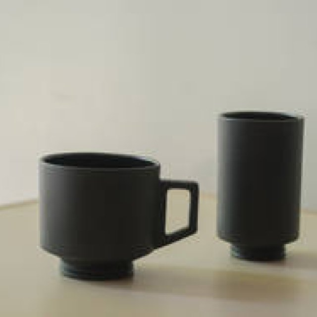 ミシガン州在住の陶芸作家に制作を依頼。マグカップとタンブラーが完成｜Playmountain　ギャラリー