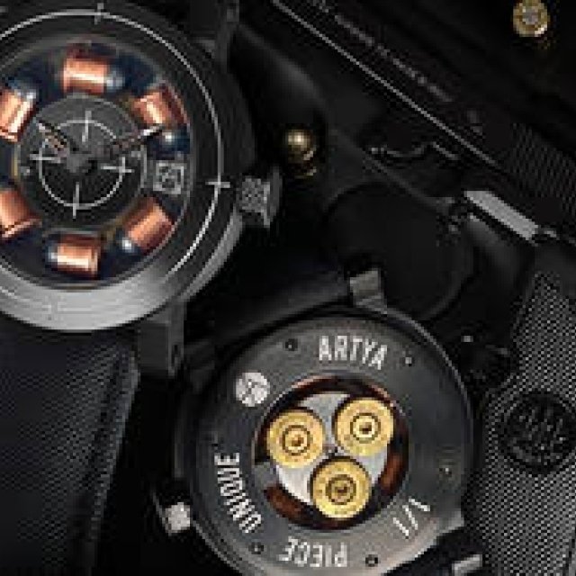 銃器をモチーフにしたハードボイルドデザインウォッチ「サナガバン」がアップデイト｜ArtyA ギャラリー