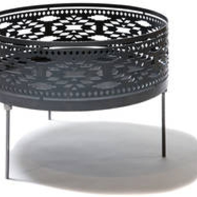 「Sanzoku Mountain」に別注にしたプリミティブな焚火台｜ Nicetime Mountain Gallery　ギャラリー