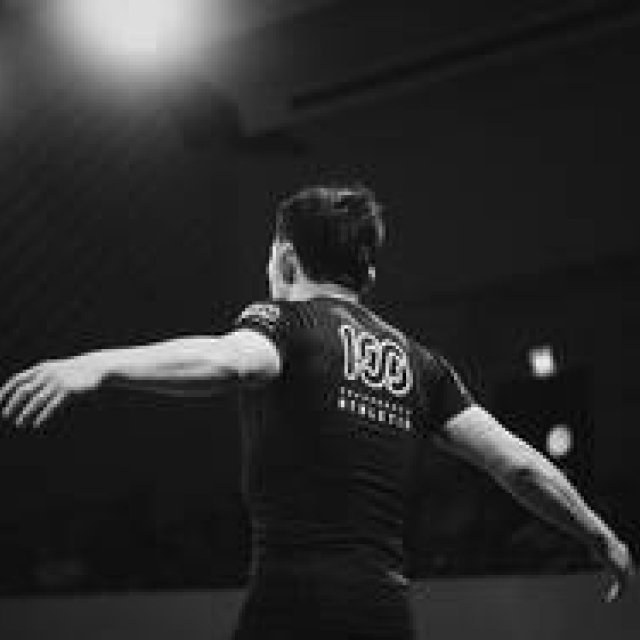 試合会場での物販からスタートした「宇野薫商店」が20周年｜ONEHUNDRED ATHLETIC　ギャラリー