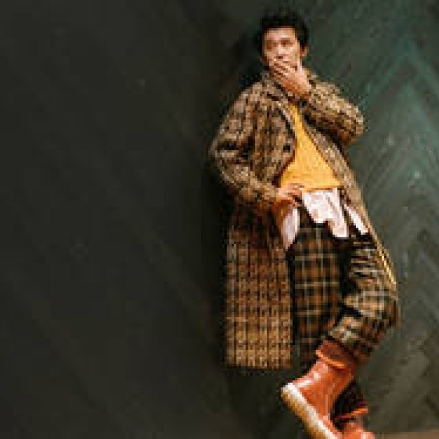 ファッションとの親密なリンクを楽しむ｜TUDOR ギャラリー