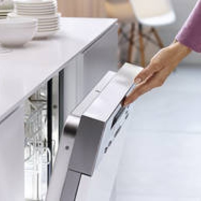 ドイツ・ミーレ社、創業120周年記念モデル。ビルトイン食器洗い機を発売｜Miele ギャラリー