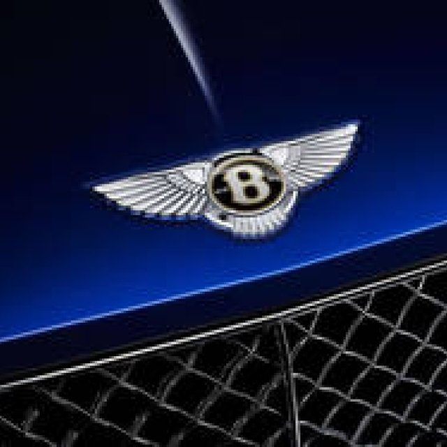 ベントレー全モデルに100周年記念装備を設定｜Bentley ギャラリー