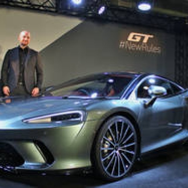 マクラーレンの新シリーズ、マクラーレンGT日本初披露｜McLaren