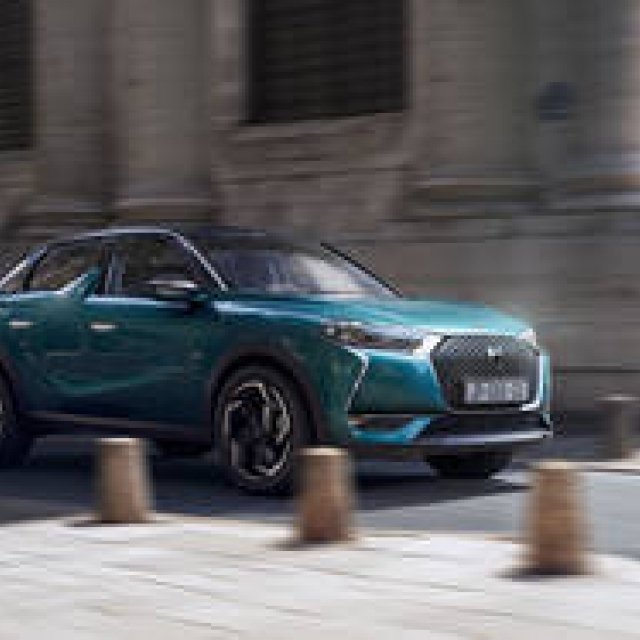 新型コンパクトSUV「DS 3 クロスバック」日本上陸｜DS