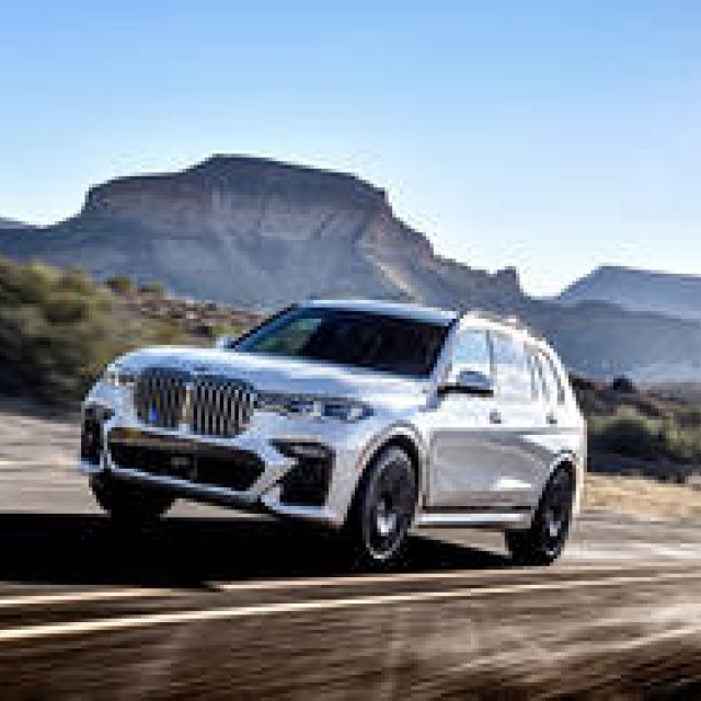 BMW の最上級SUV「X7」に試乗｜BMW ギャラリー