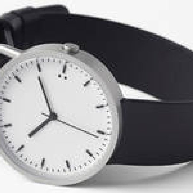 バックルがモチーフ!?　ユニークなnendo新作ウオッチ｜10:10 BY NENDO