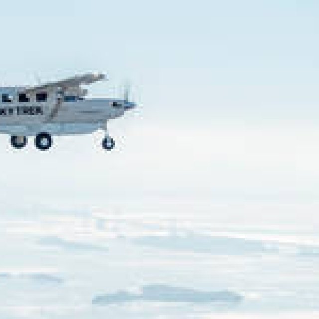 コンラッド東京、ヒルトン創業100周年を祝すプライベートツアー コンラッド「スカイ・イントリーグ」 ｜CONRAD TOKYO