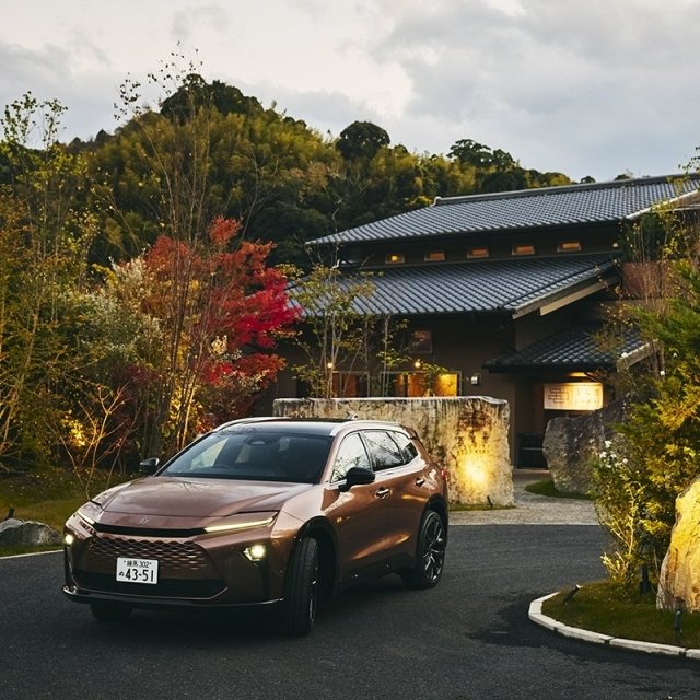 クラウン70周年、聖地から始まる至福のドライビングジャーニー