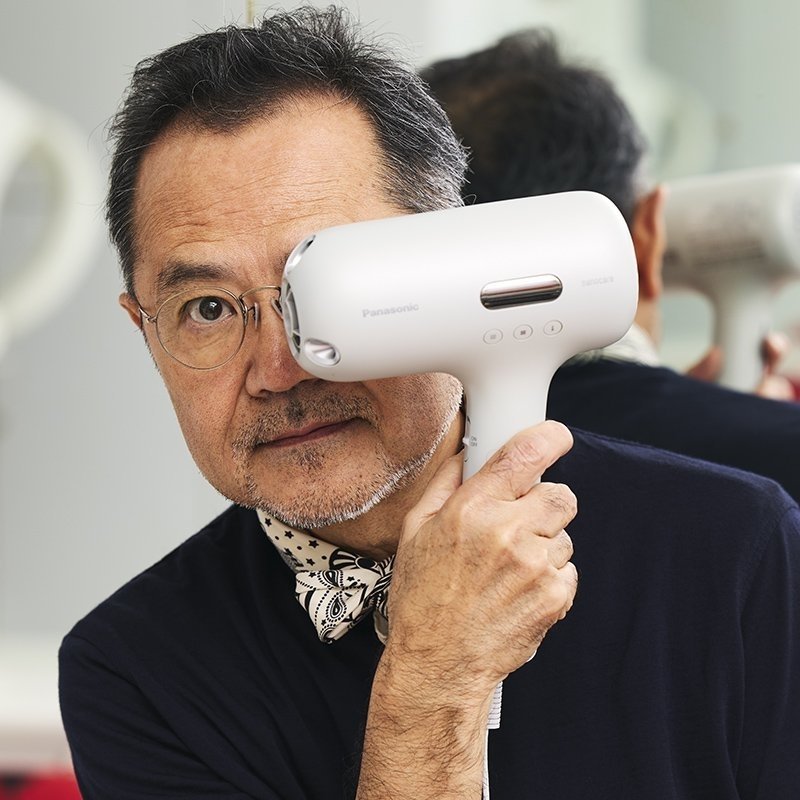 テクノロジーと美意識と出会う。ヘアスタイリストhiro TSUKUIが衝撃を受けた〈nanocare ULTIMATE〉の革新性 