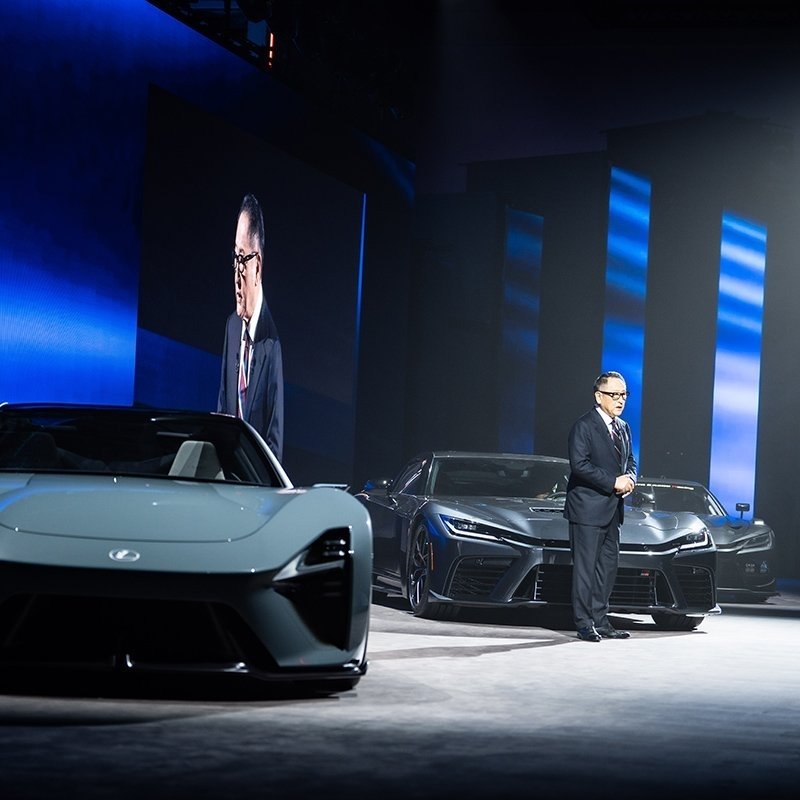 「トヨタ 2000GT」「レクサス LFA」に続く3台のフラッグシップスポーツカーを世界初披露