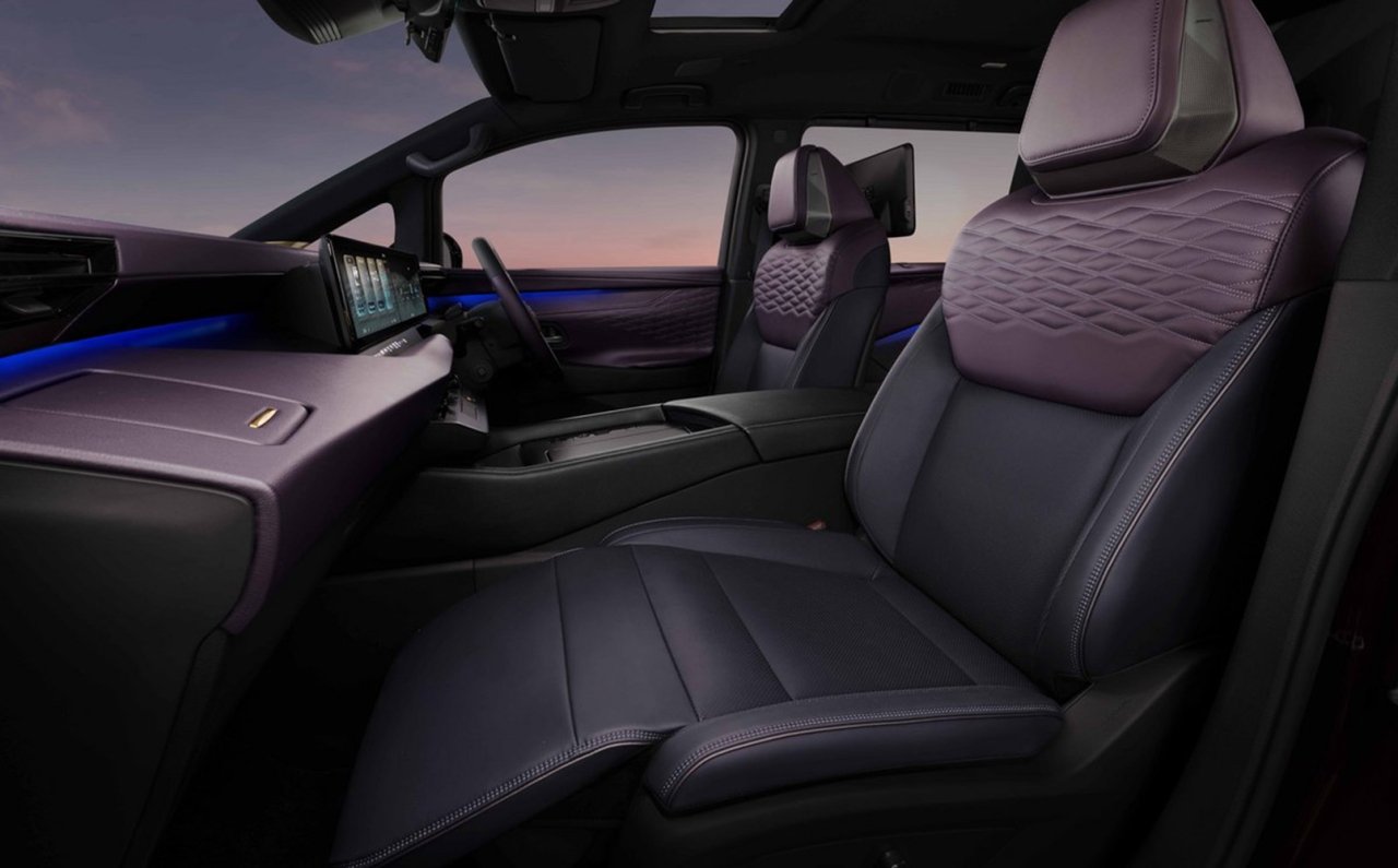 モビリティショーでエルグランドなど3つのフラッグシップを公開