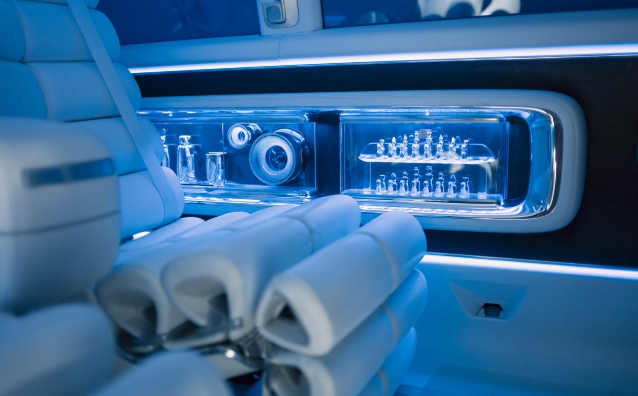 モビリティショーでAMG初のBEV「コンセプトAMG GT XX」をアジアプレミア