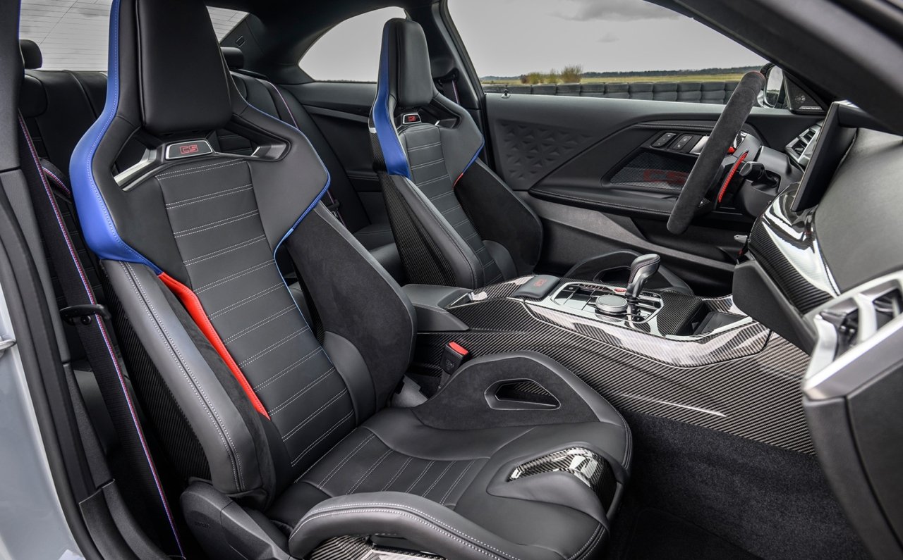 BMW、モビリティショーで最新の「ノイエ・クラッセ」モデルをアジア初披露