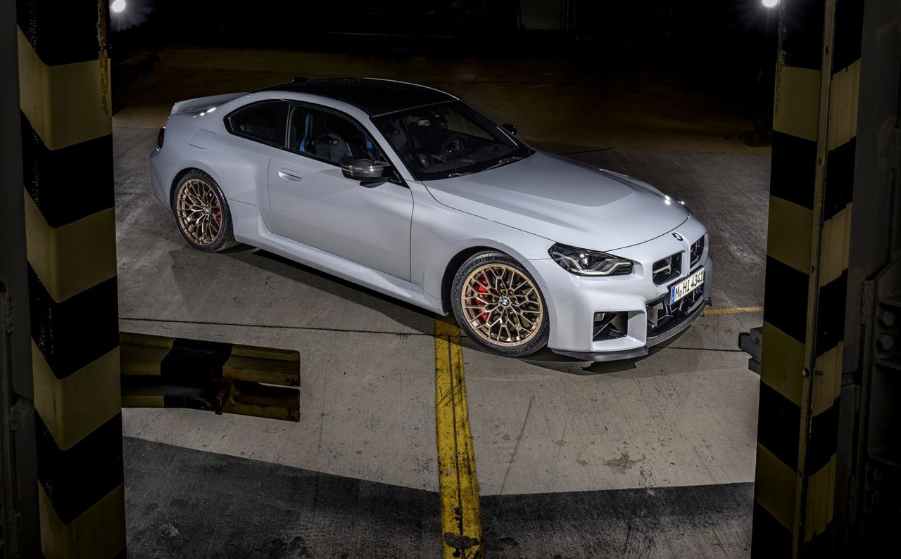 BMW、モビリティショーで最新の「ノイエ・クラッセ」モデルをアジア初披露