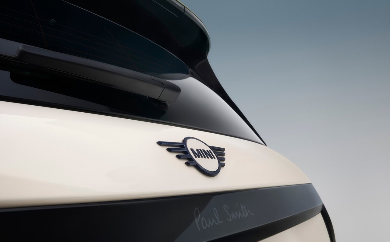 BMW、モビリティショーで最新の「ノイエ・クラッセ」モデルをアジア初披露