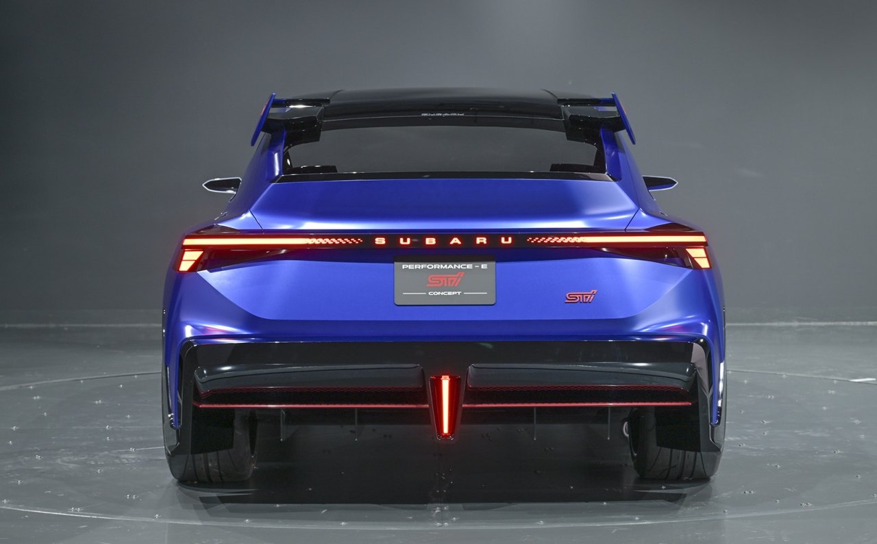 モビリティショーでスバルならではの個性が光るコンセプトモデルなどが登場